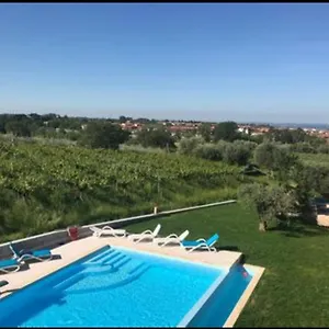  Apartment Tasso Canossa - Con Piscina