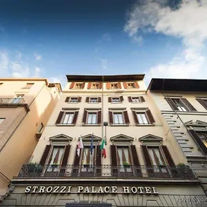 Strozzi Palace 4*, Florenz Italien