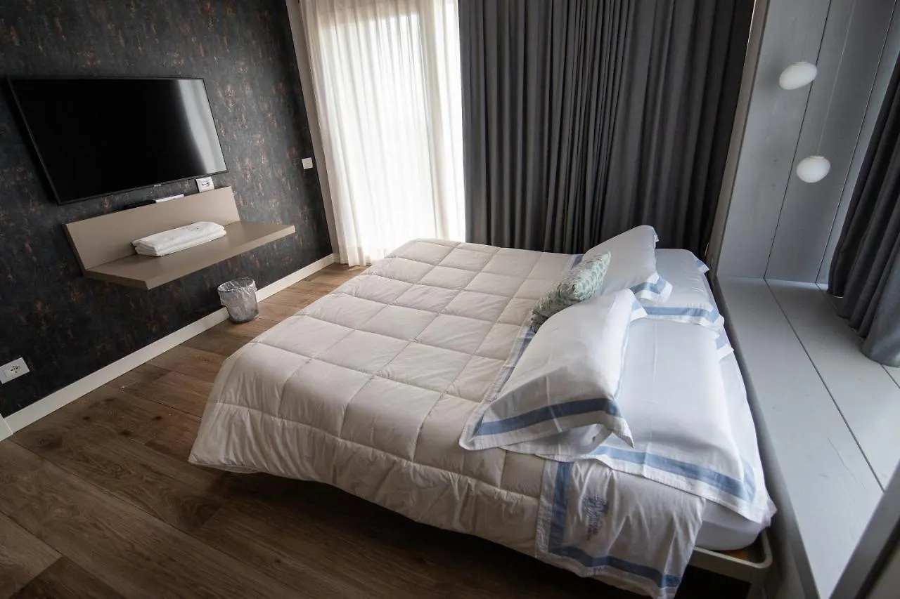 Relais Del Garda Villa Lazise 0*,  Italy